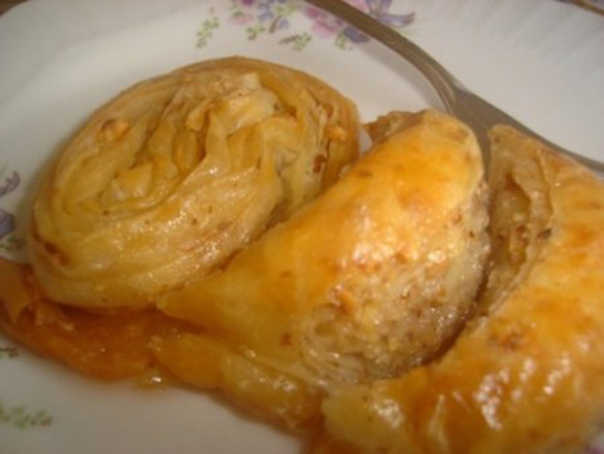 Ay Tatlısı Tarifi ve Malzemeleri